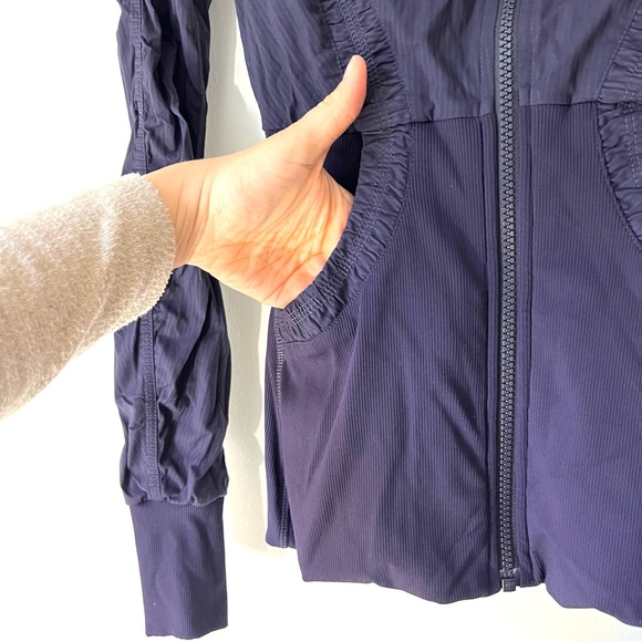 Lululemon Dance Studio Reversible Purple / Grape Jacket. - Picture 15 of 15